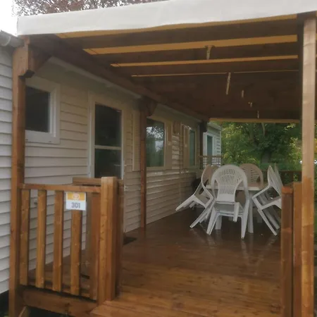 Mobilhomes 6 & 4 Pers A La Bataille Clim Tv Wifi Terrasse & Confort Paris Eure Gestion Camping