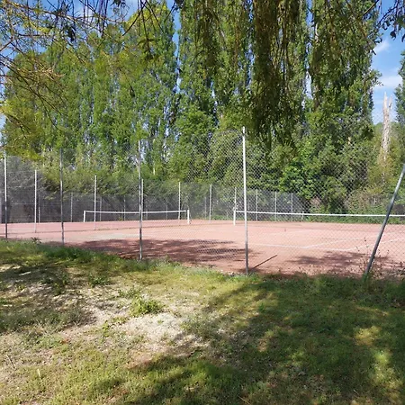 Mobilhomes 6 & 4 Pers A La Bataille Clim Tv Wifi Terrasse & Confort Paris Eure Gestion Kamp alanı *