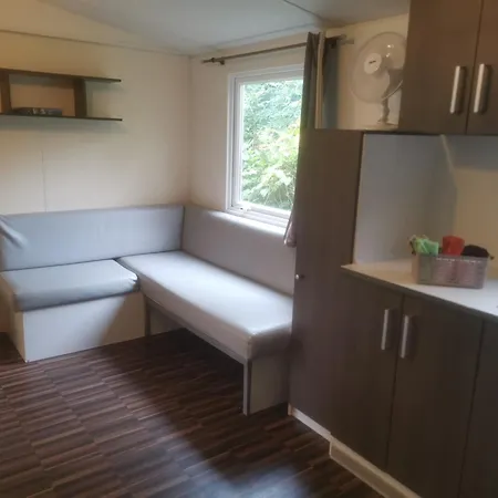Mobilhomes 6 & 4 Pers A La Bataille Clim Tv Wifi Terrasse & Confort Paris Eure Gestion Ivry-la-Bataille