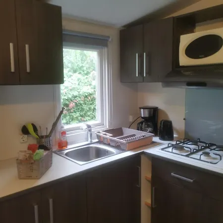 Mobilhomes 6 & 4 Pers A La Bataille Clim Tv Wifi Terrasse & Confort Paris Eure Gestion مكان تخييم Ivry-la-Bataille