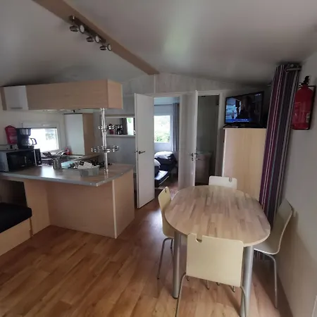 Mobilhomes 6 & 4 Pers A La Bataille Clim Tv Wifi Terrasse & Confort Paris Eure Gestion Camping Ivry-la-Bataille